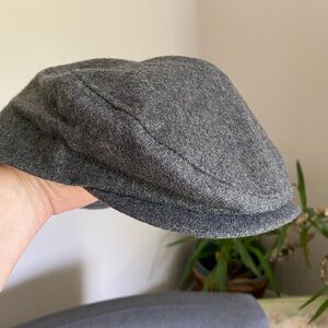 Genuine Chaps newsboy cap